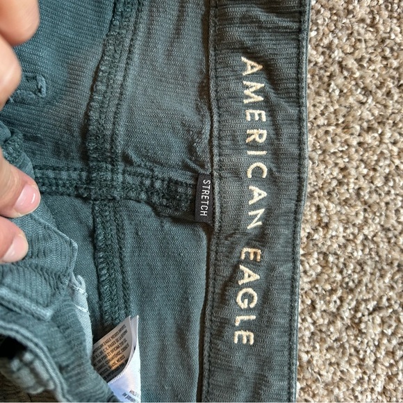 American eagle corduroy green high rise mom straight jean - Picture 4 of 6